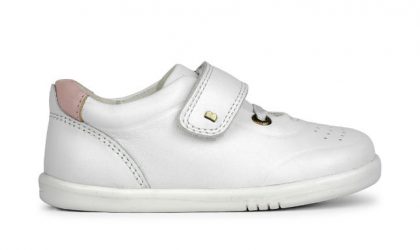 white + seashell
